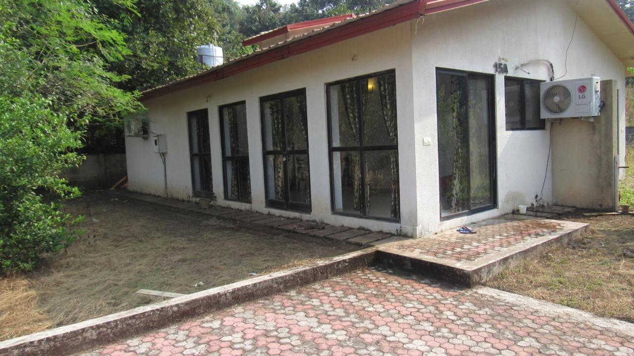 Retreat Chalets, The Nest, At Sparsh Resorts, Karjat Eksteriør billede