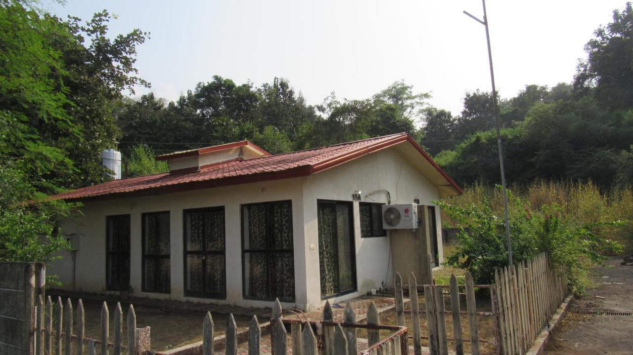 Retreat Chalets, The Nest, At Sparsh Resorts, Karjat Eksteriør billede