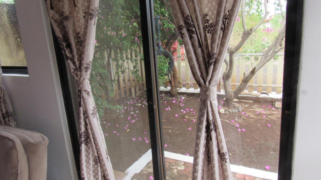 Retreat Chalets, The Nest, At Sparsh Resorts, Karjat Eksteriør billede