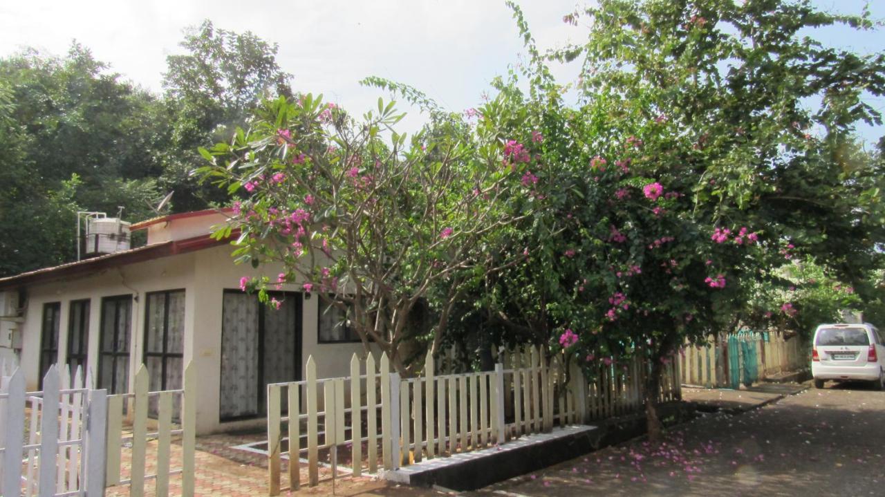 Retreat Chalets, The Nest, At Sparsh Resorts, Karjat Eksteriør billede
